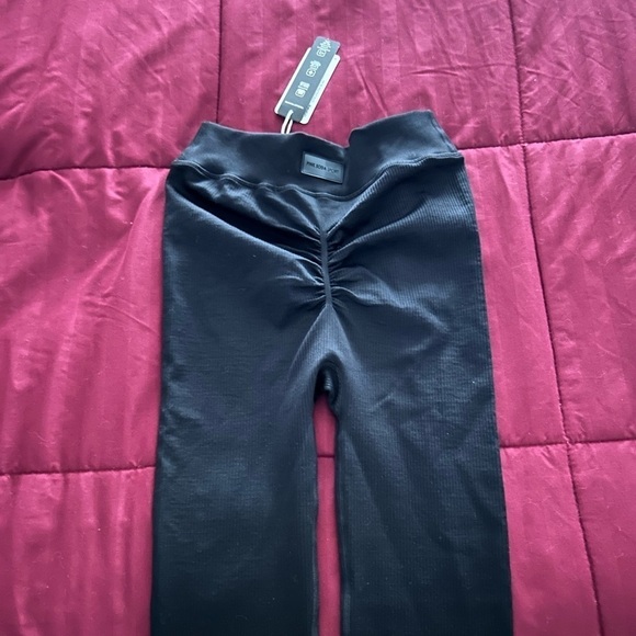 Women’s Pink Soda Sport Ribbed Seamless Tights - Picture 4 of 5